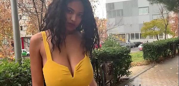  Tina Fire la brasileña de 20 años y 20 kilos de tetas gordas, Videos porno de las pilladas de Torbe